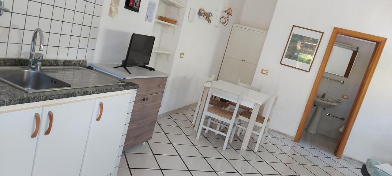 Residence Della Luna Porto Azzurro Buitenkant foto