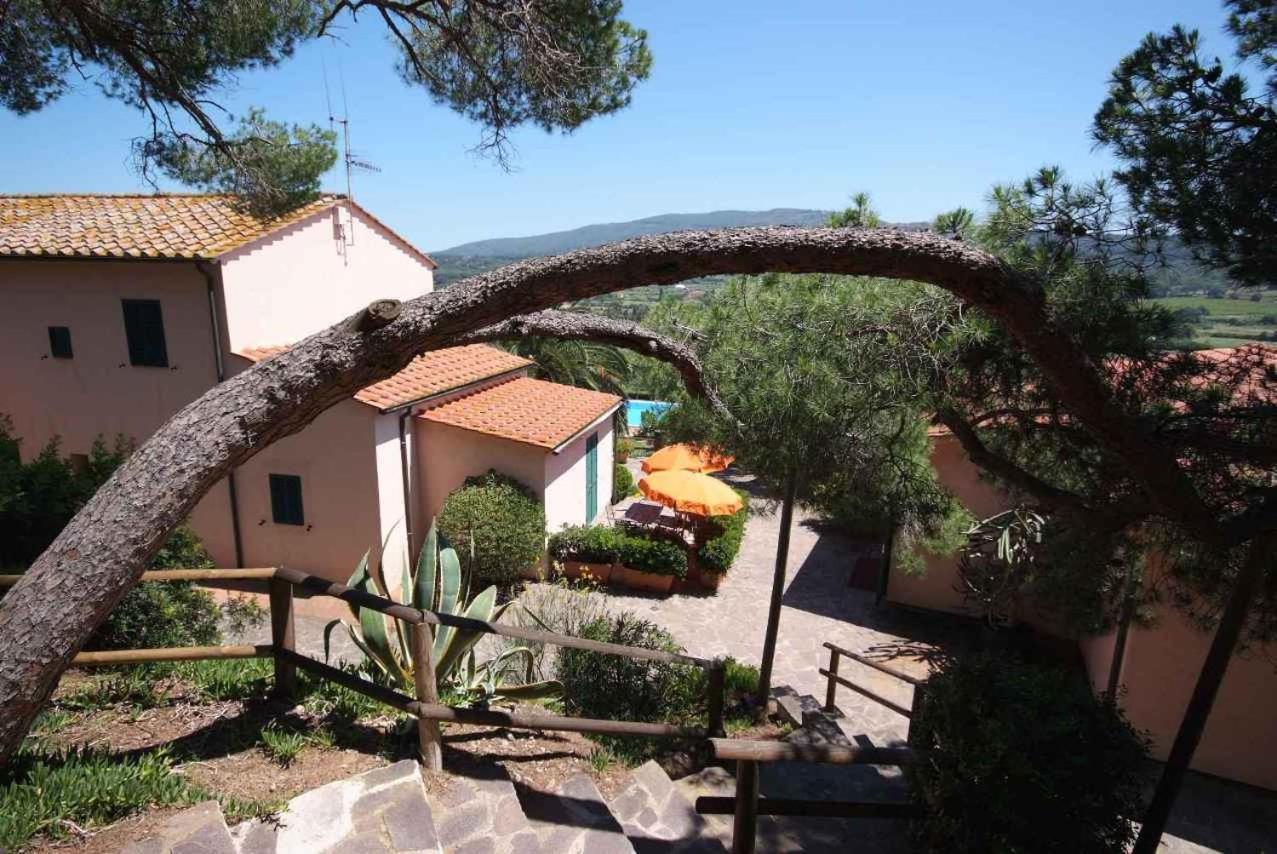Residence Della Luna Porto Azzurro Buitenkant foto