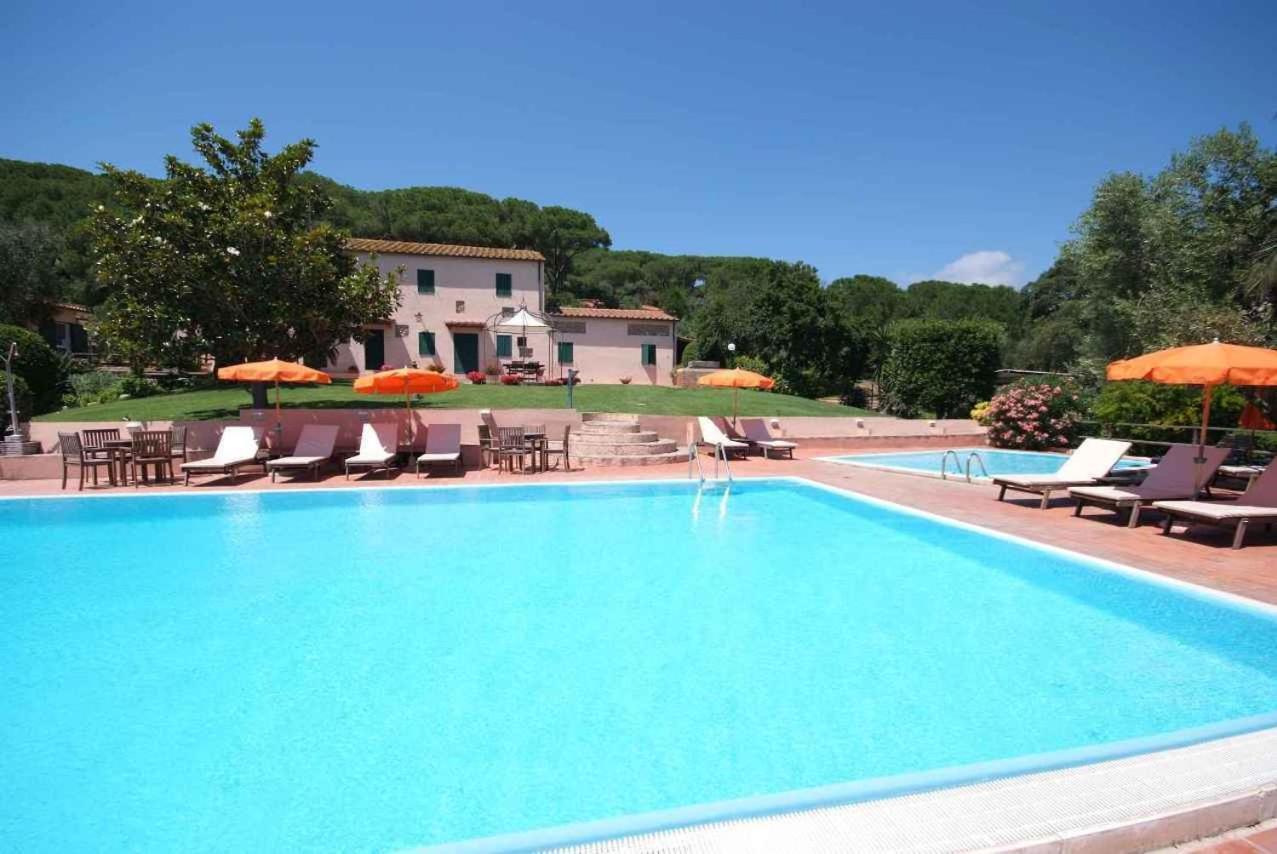 Residence Della Luna Porto Azzurro Buitenkant foto