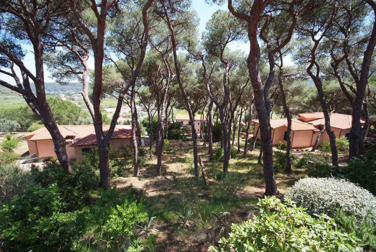 Residence Della Luna Porto Azzurro Buitenkant foto