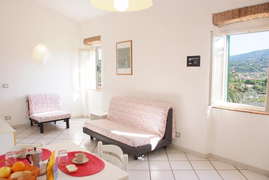 Residence Della Luna Porto Azzurro Buitenkant foto