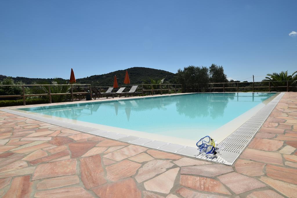 Residence Della Luna Porto Azzurro Buitenkant foto