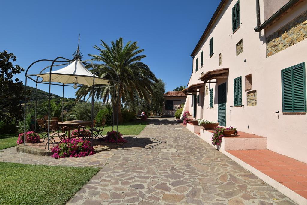 Residence Della Luna Porto Azzurro Buitenkant foto